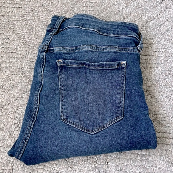 10/30 Gap universal legging denim - Picture 2 of 3